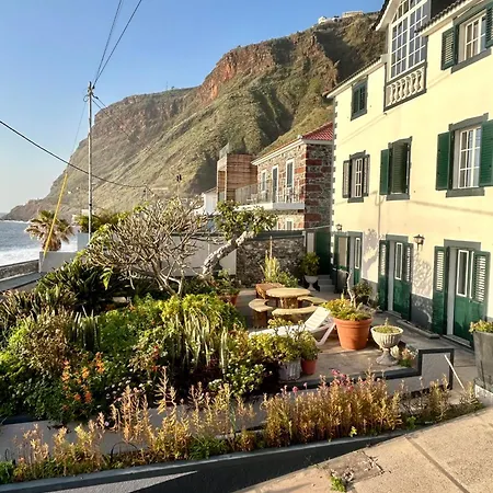 Casa Carneirinho By Ola Madeira 滨海保尔