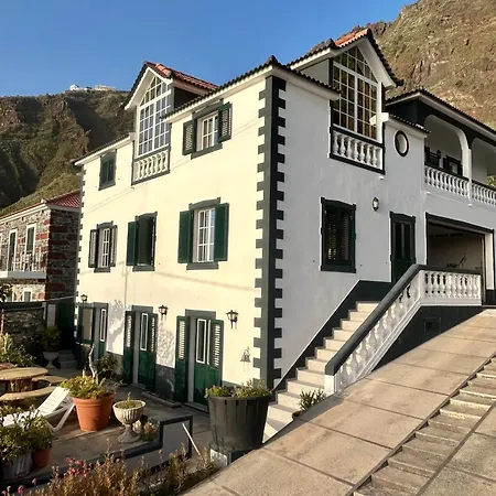 Casa Carneirinho By Ola Madeira *