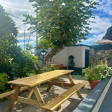 Casa Carneirinho By Ola Madeira 滨海保尔