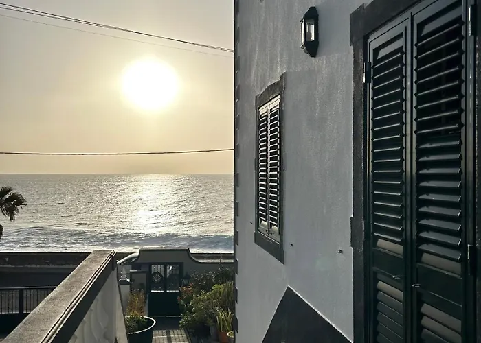 Villa Casa Carneirinho By Ola Madeira Paul do Mar (Madeira)